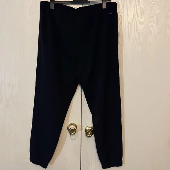 New Balance Lightweight Joggers - Picture 5 of 8